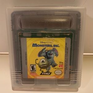 GAMEBOY COLOR DISNEY PIXAR MONSTERS INC. GAME/CASE